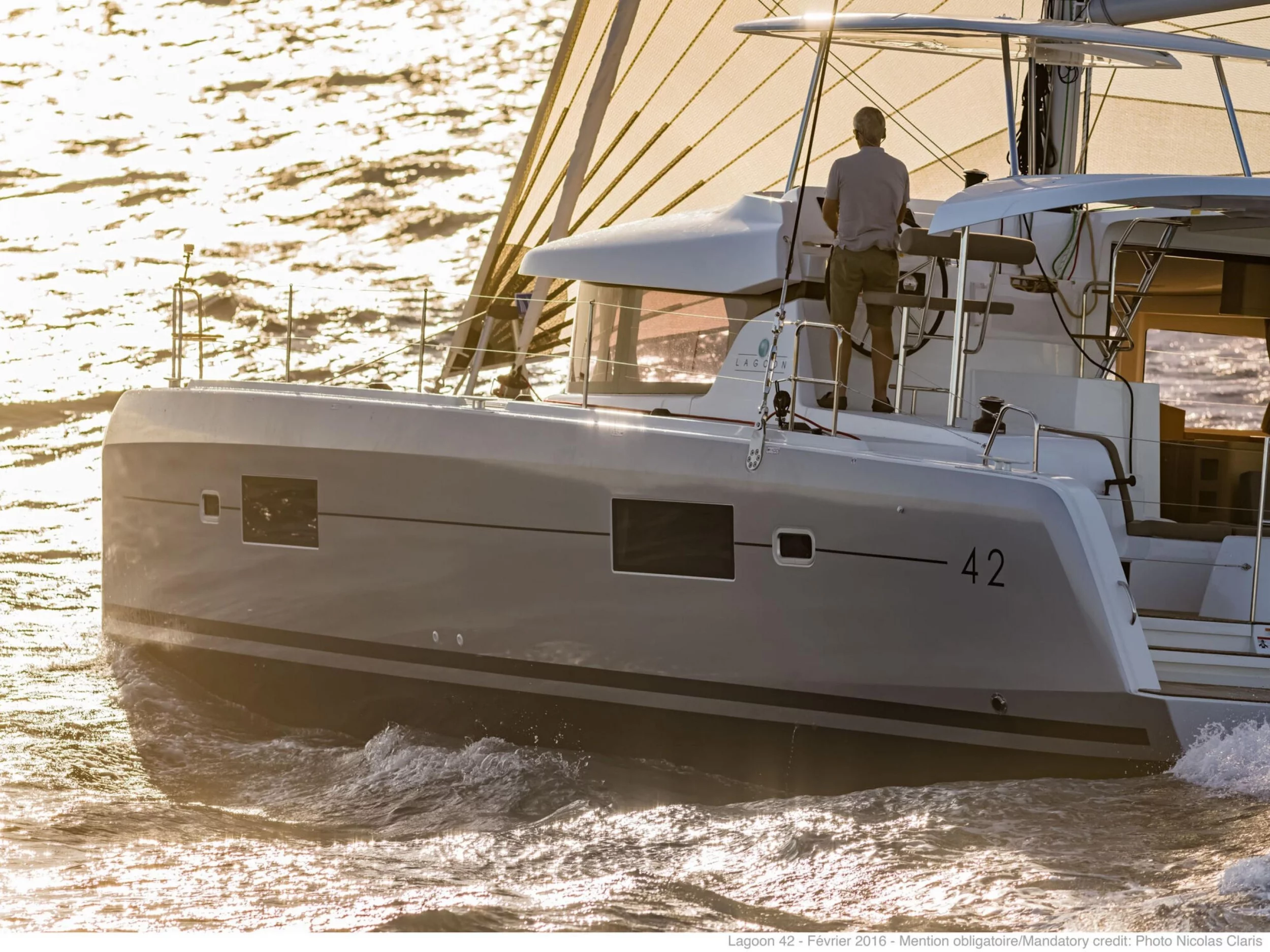 Lagoon 42 & GEN & WM (One Dream) Main image - 0