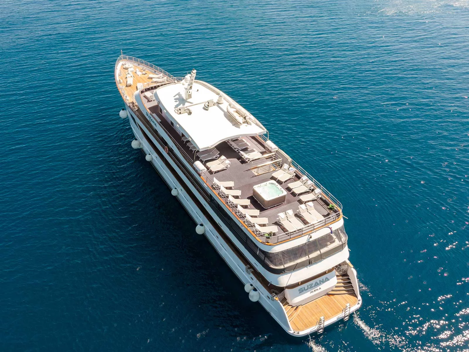 Luxury Motor Yacht (Suzana)  - 42