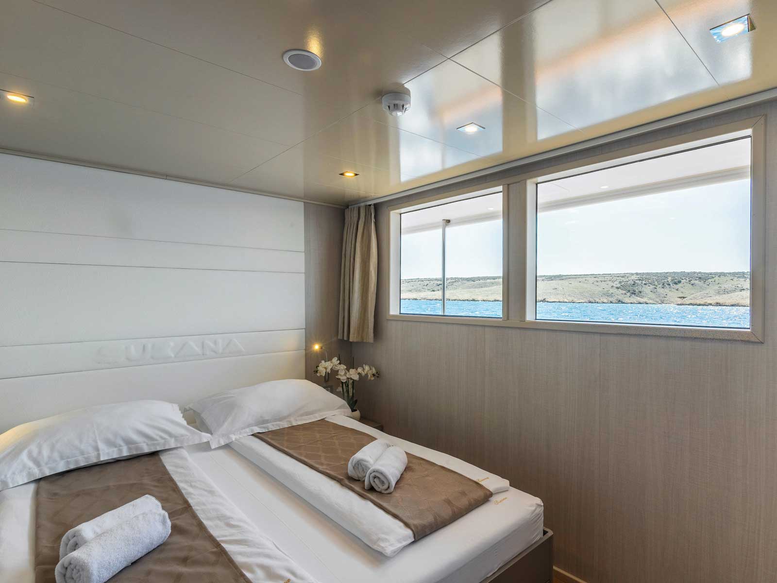 Photo #15 - Luxury Motor Yacht (Suzana) en Split - 18163