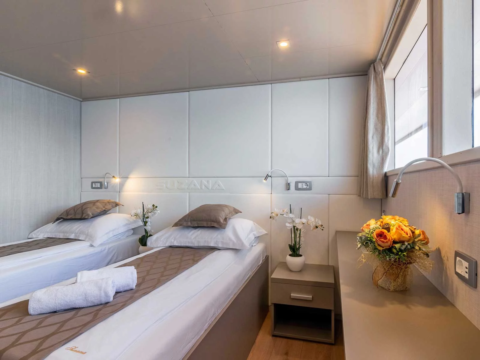 Luxury Motor Yacht (Suzana)  - 62