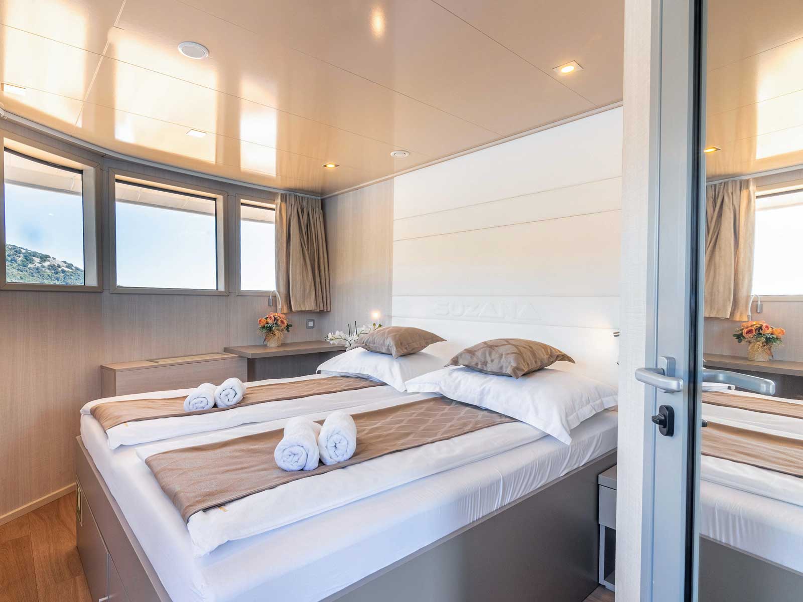 Photo #40 - Luxury Motor Yacht (Suzana) en Split - 18163