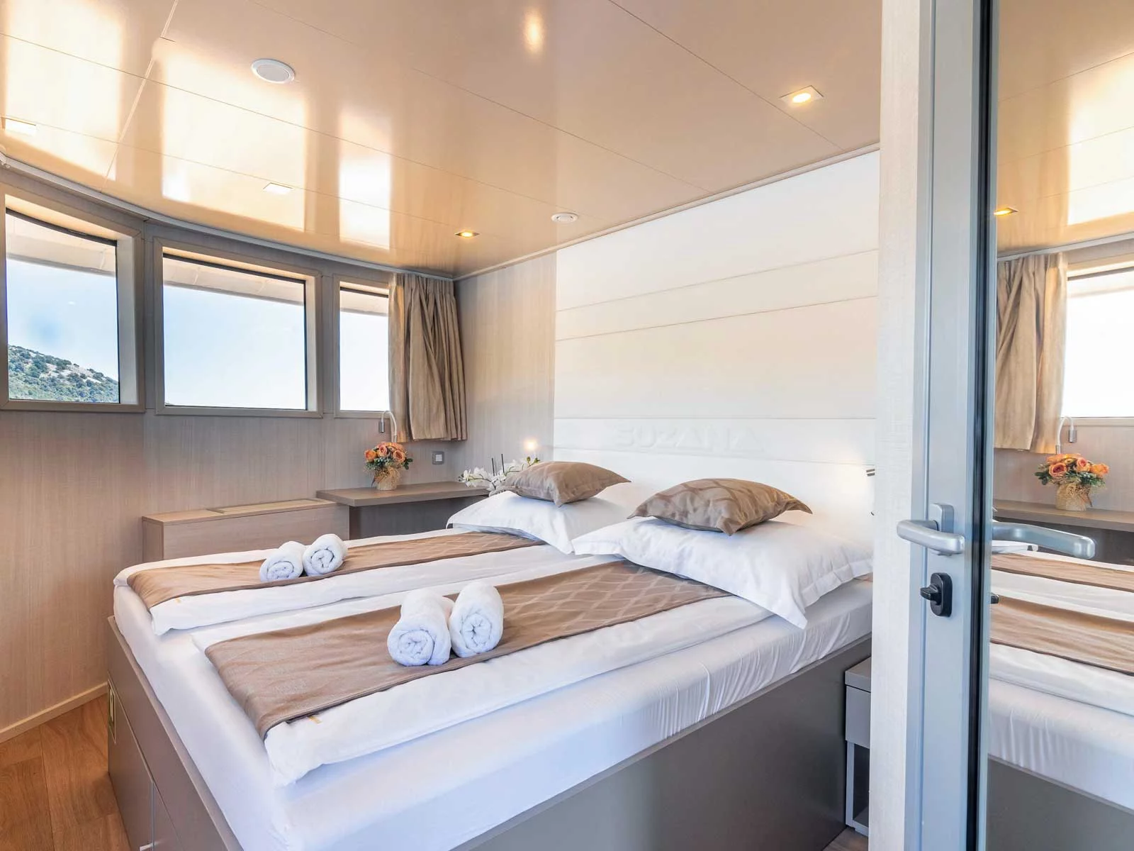 Luxury Motor Yacht (Suzana)  - 39