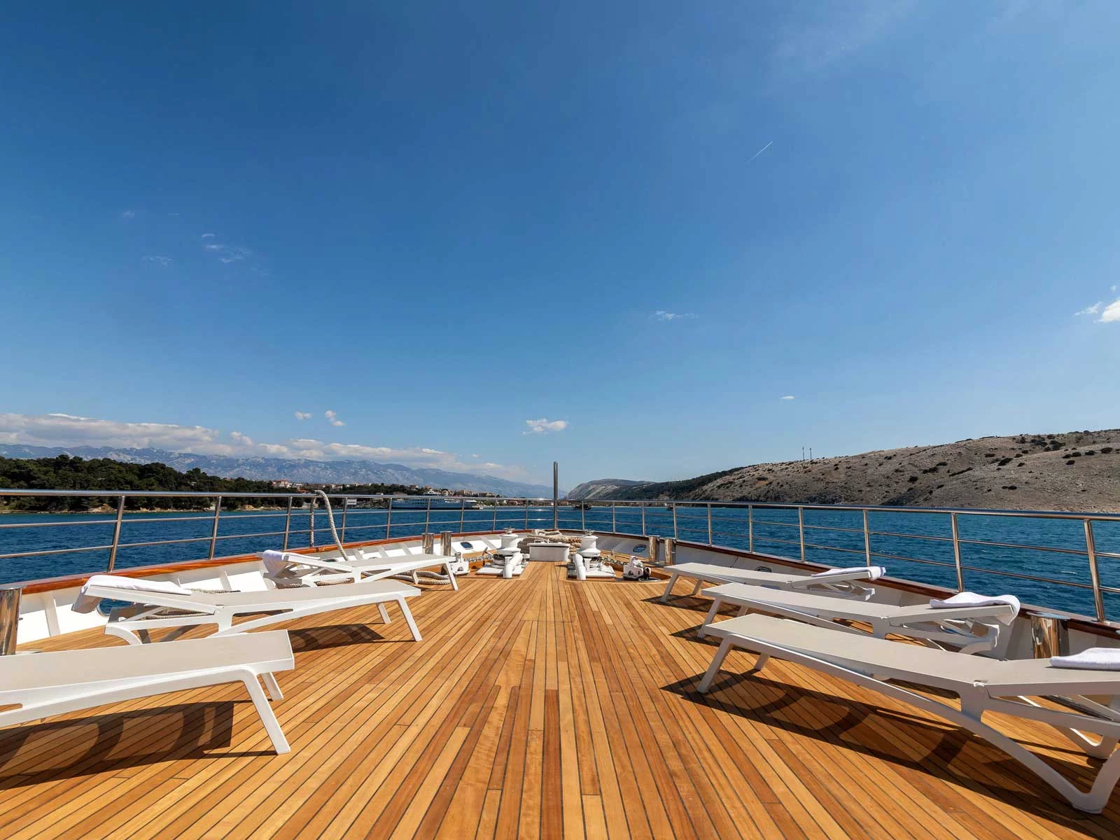 Luxury Motor Yacht (Suzana)  - 40