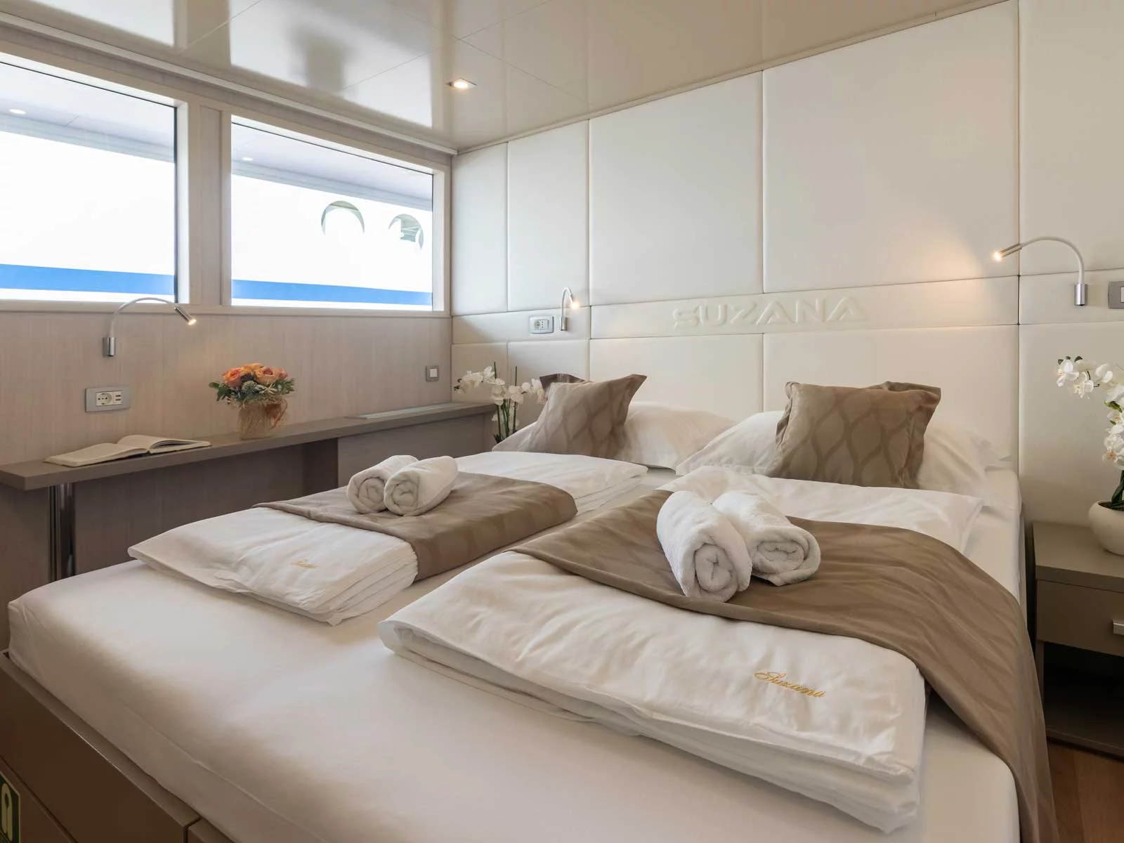 Luxury Motor Yacht (Suzana)  - 26