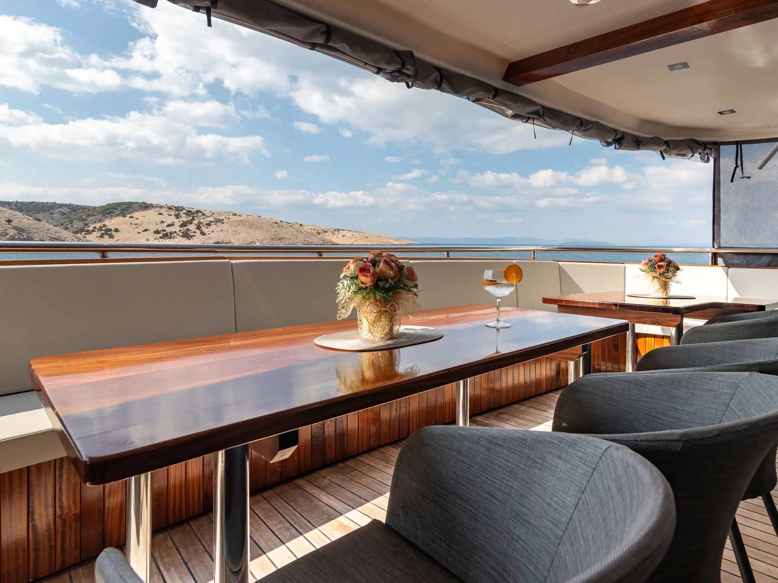Luxury Motor Yacht (Suzana)  - 32