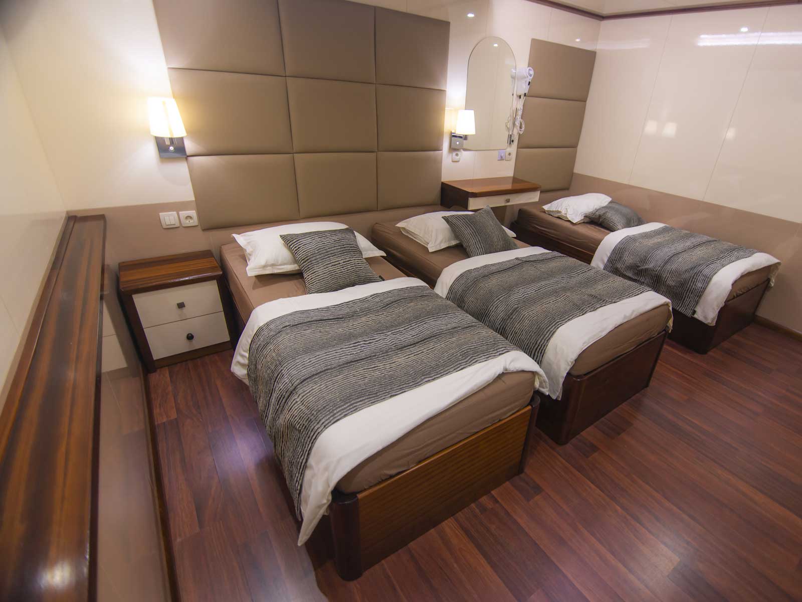 Photo #17 - Luxury Motor Yacht (Diamond) in Split - 18204