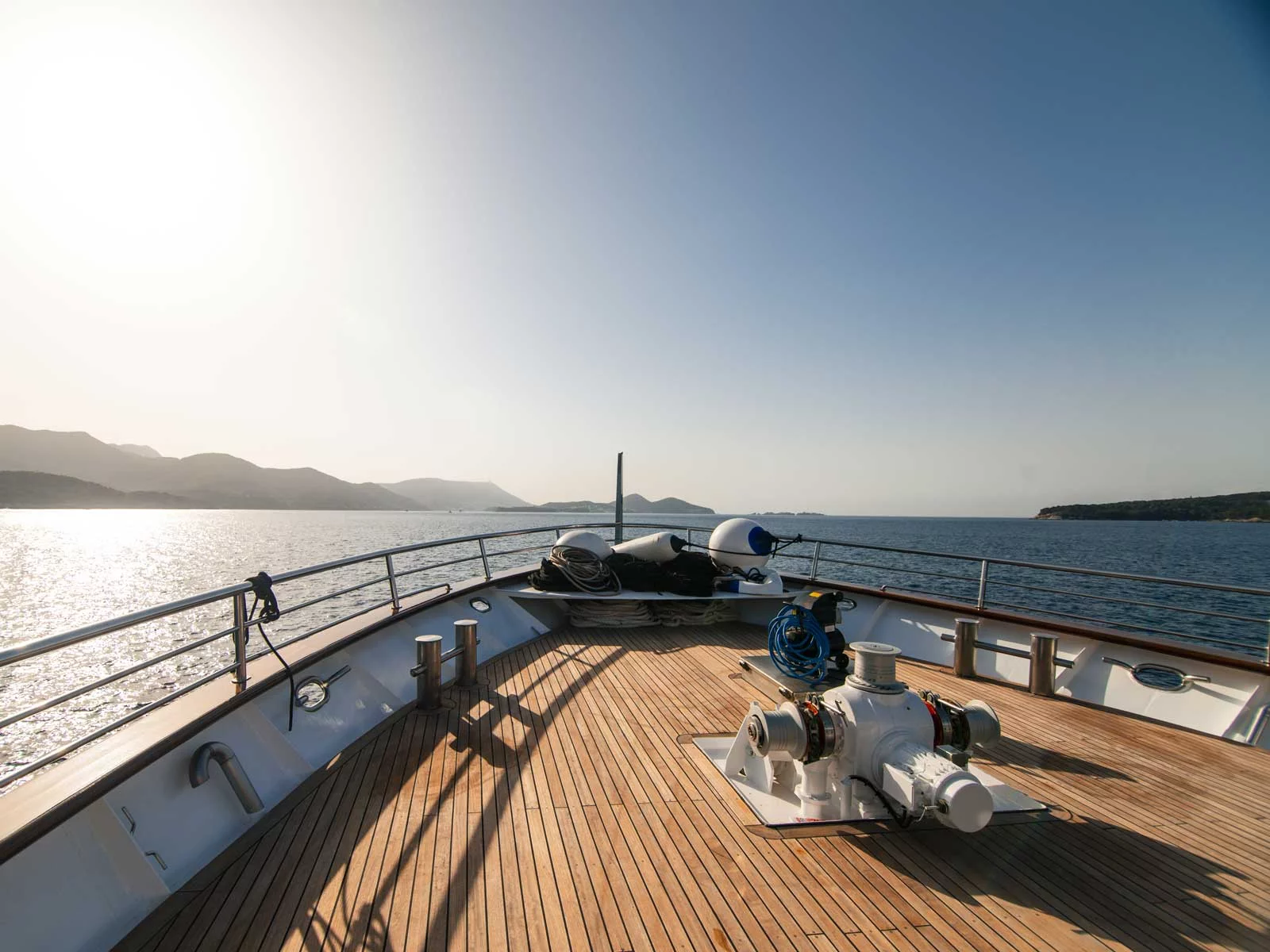 Luxury Motor Yacht (Diamond)  - 65