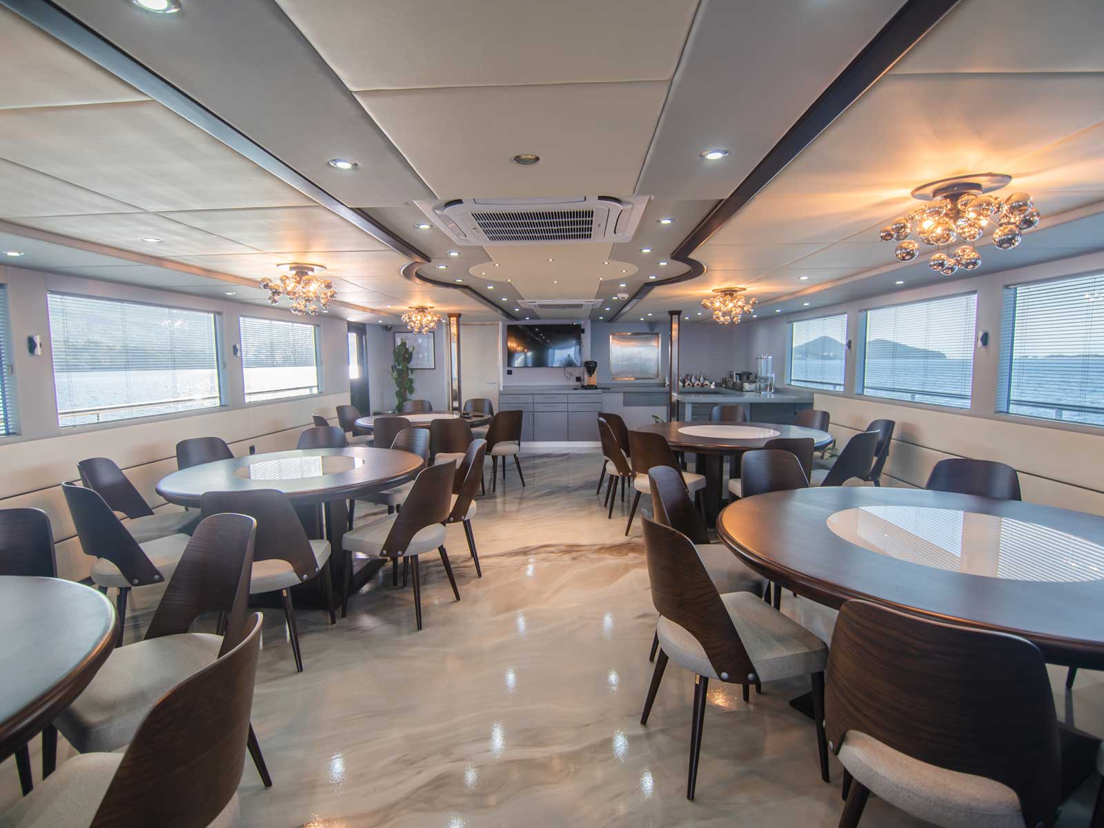 Photo #15 - Luxury Motor Yacht (Diamond) in Split - 18204