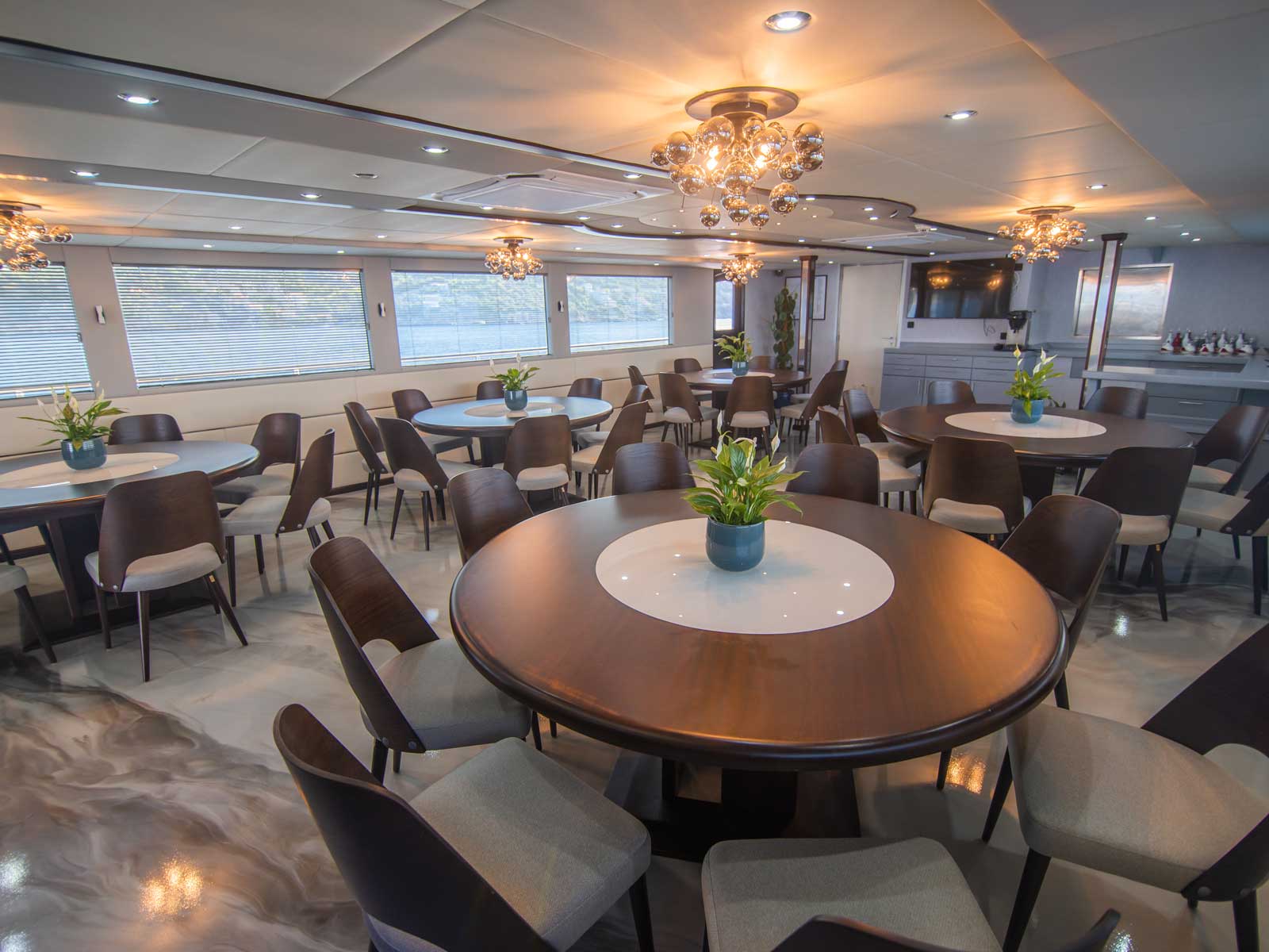 Photo #6 - Luxury Motor Yacht (Diamond) in Split - 18204