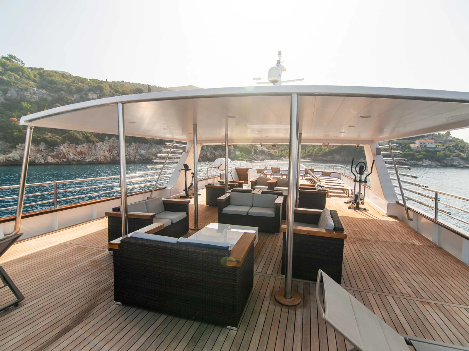 Luxury Motor Yacht (Diamond)  - 7