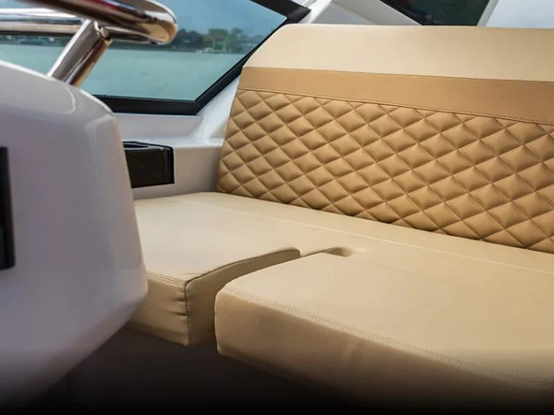 AQUILA 32 SPORT (BATCAT)  - 101