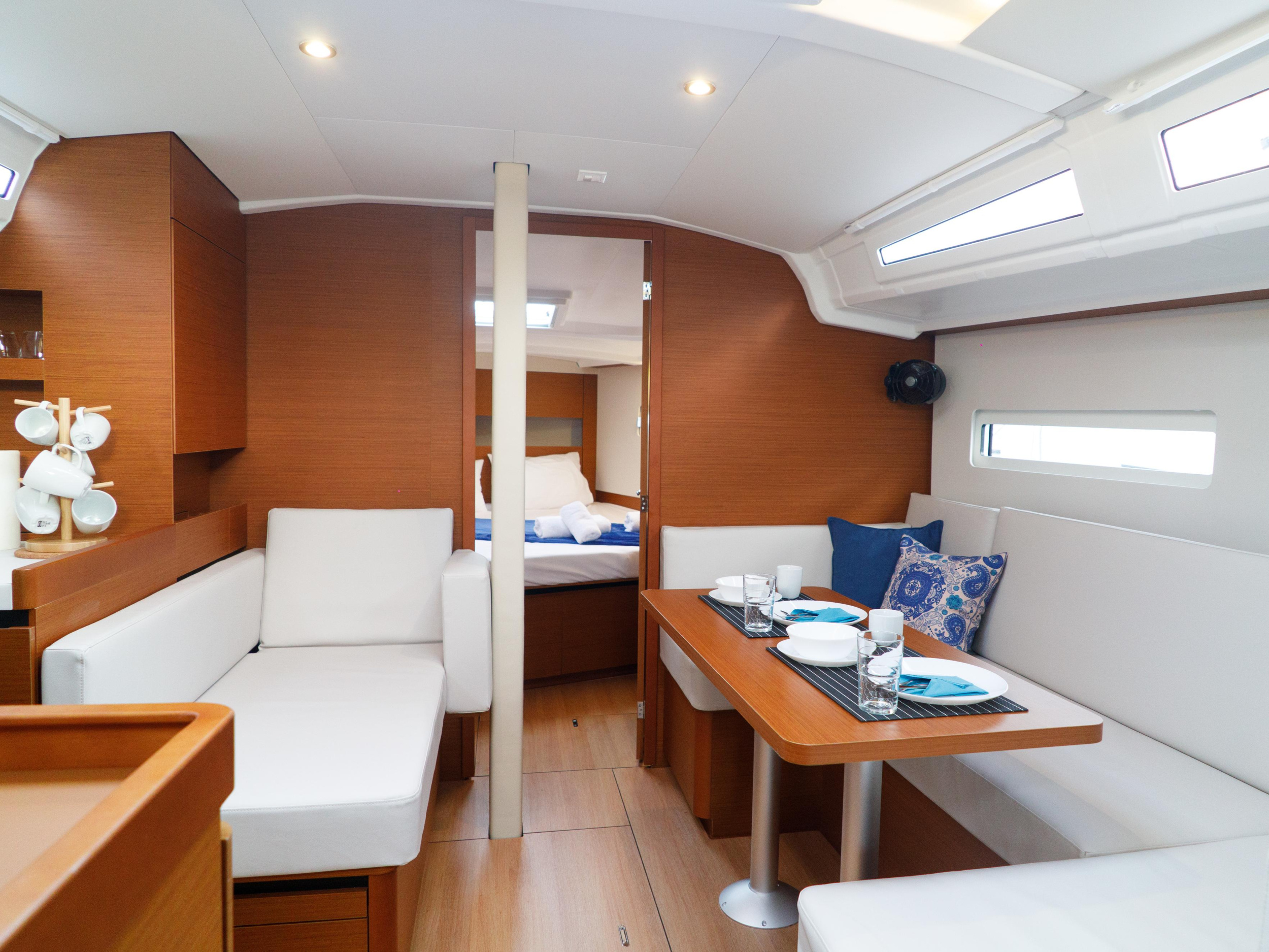 Photo #14 - Sun Odyssey 410 (Aquamarine) in Lefkada - 23138
