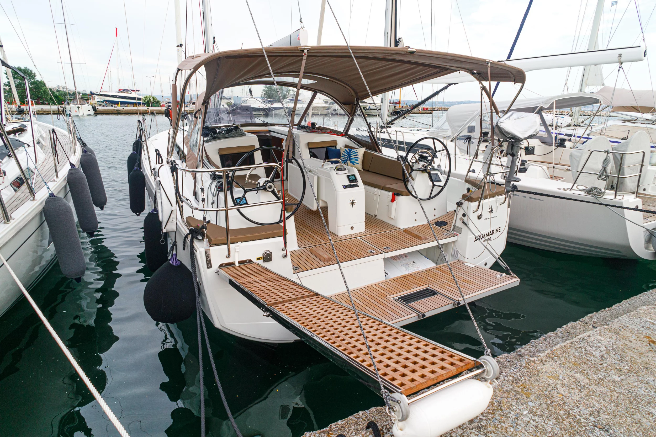 Sun Odyssey 410 (Aquamarine)  - 24