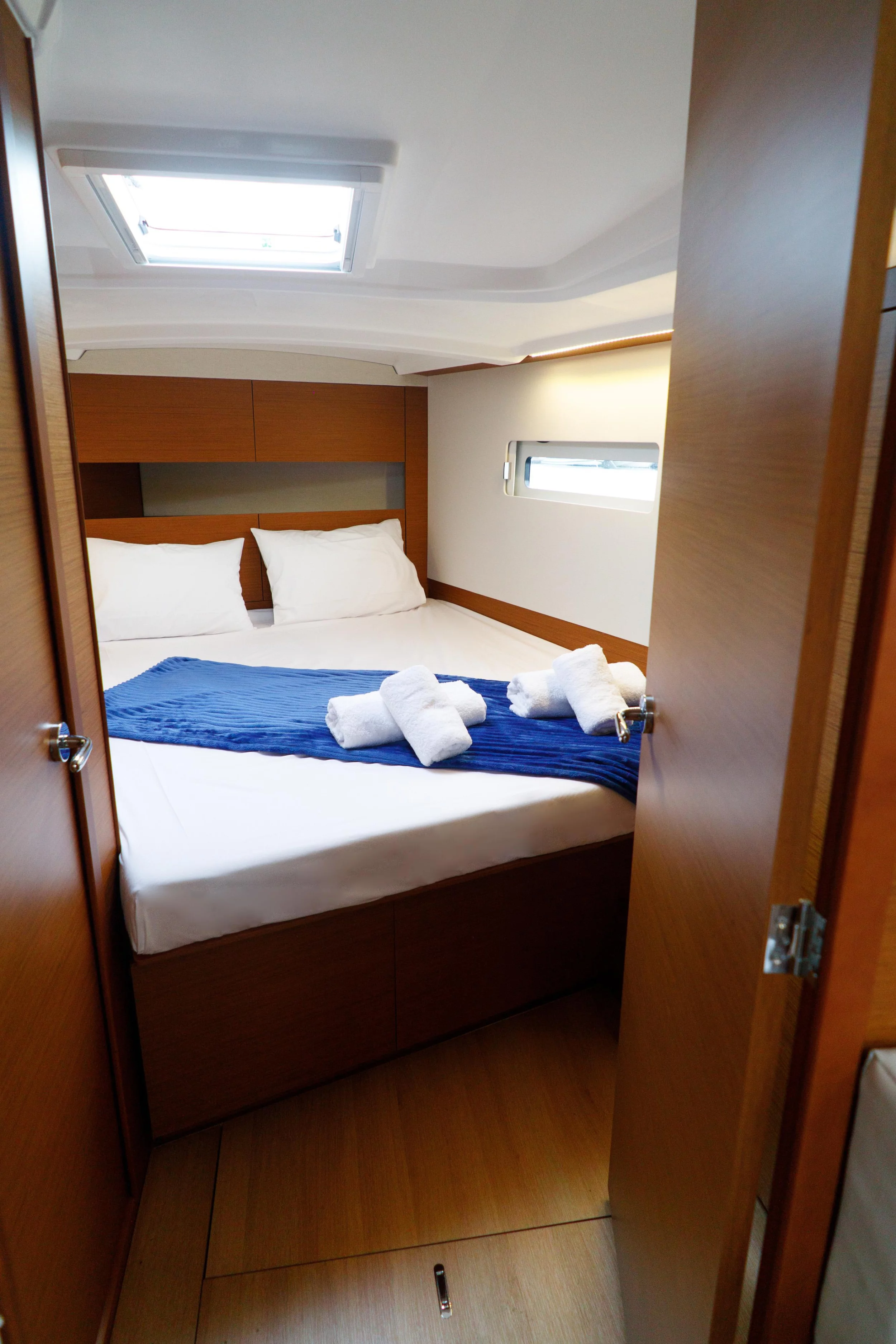 Sun Odyssey 410 (Aquamarine)  - 2