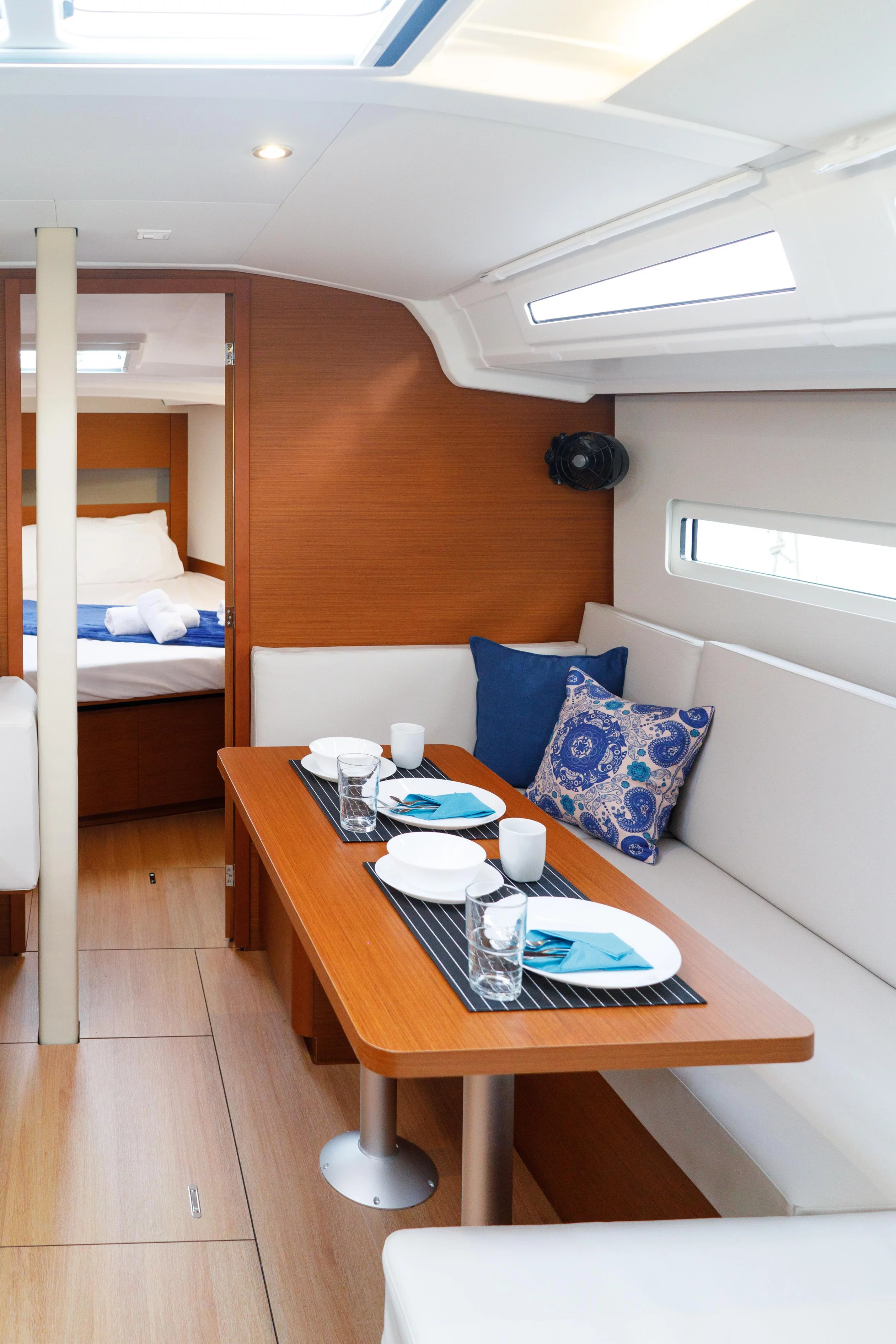 Sun Odyssey 410 (Aquamarine)  - 25