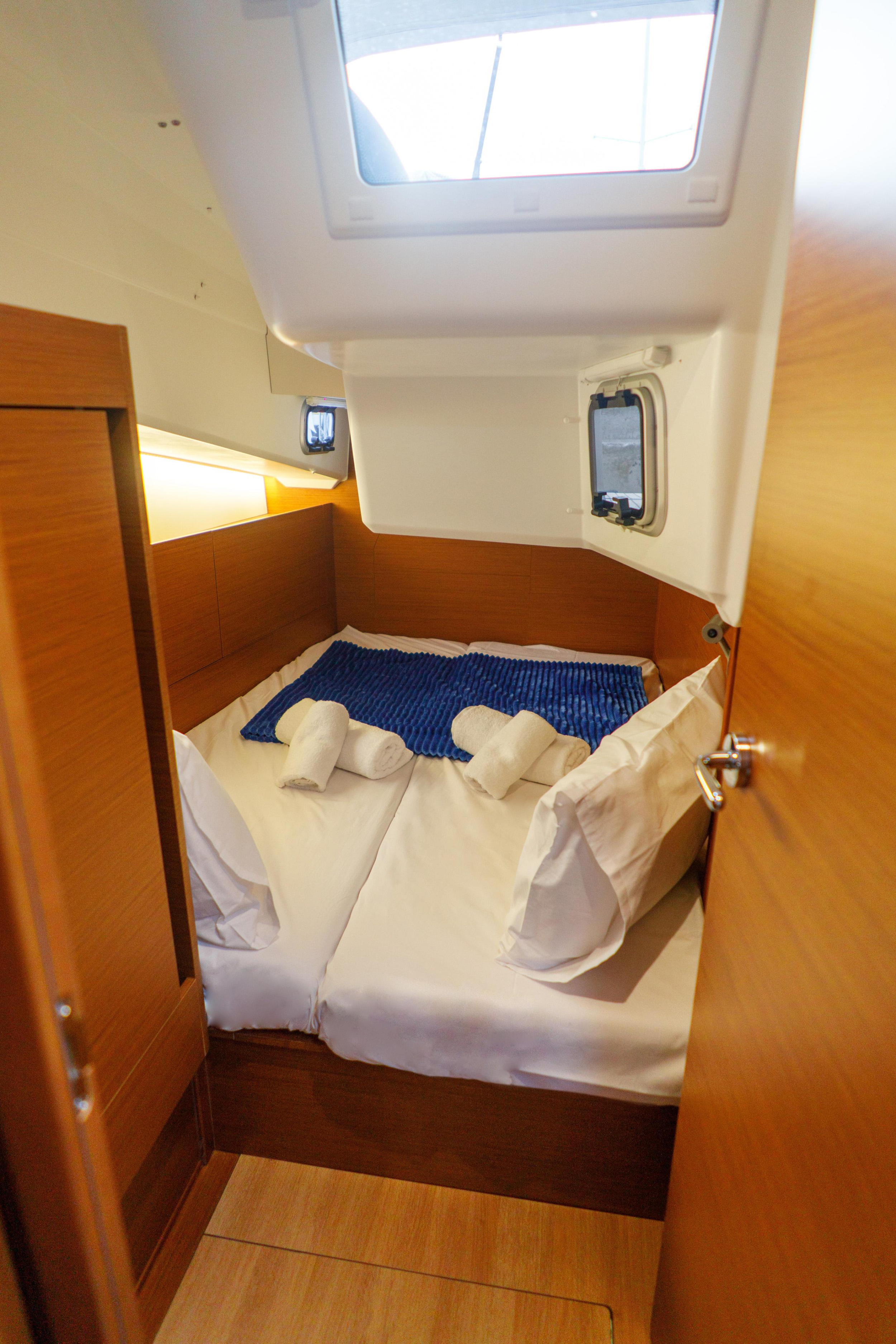 Photo #7 - Sun Odyssey 410 (Aquamarine) in Lefkada - 23138