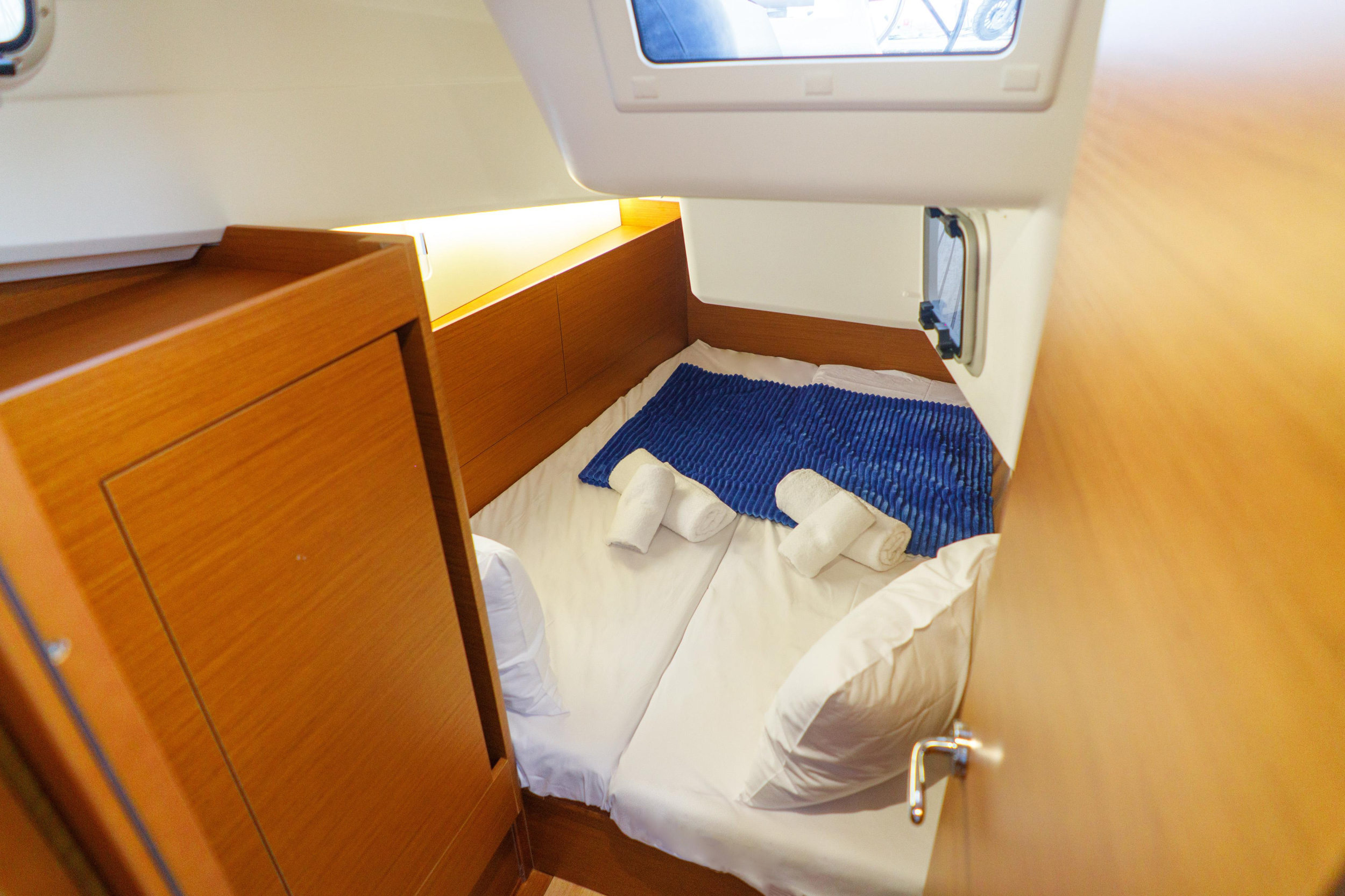 Photo #18 - Sun Odyssey 410 (Aquamarine) in Lefkada - 23138