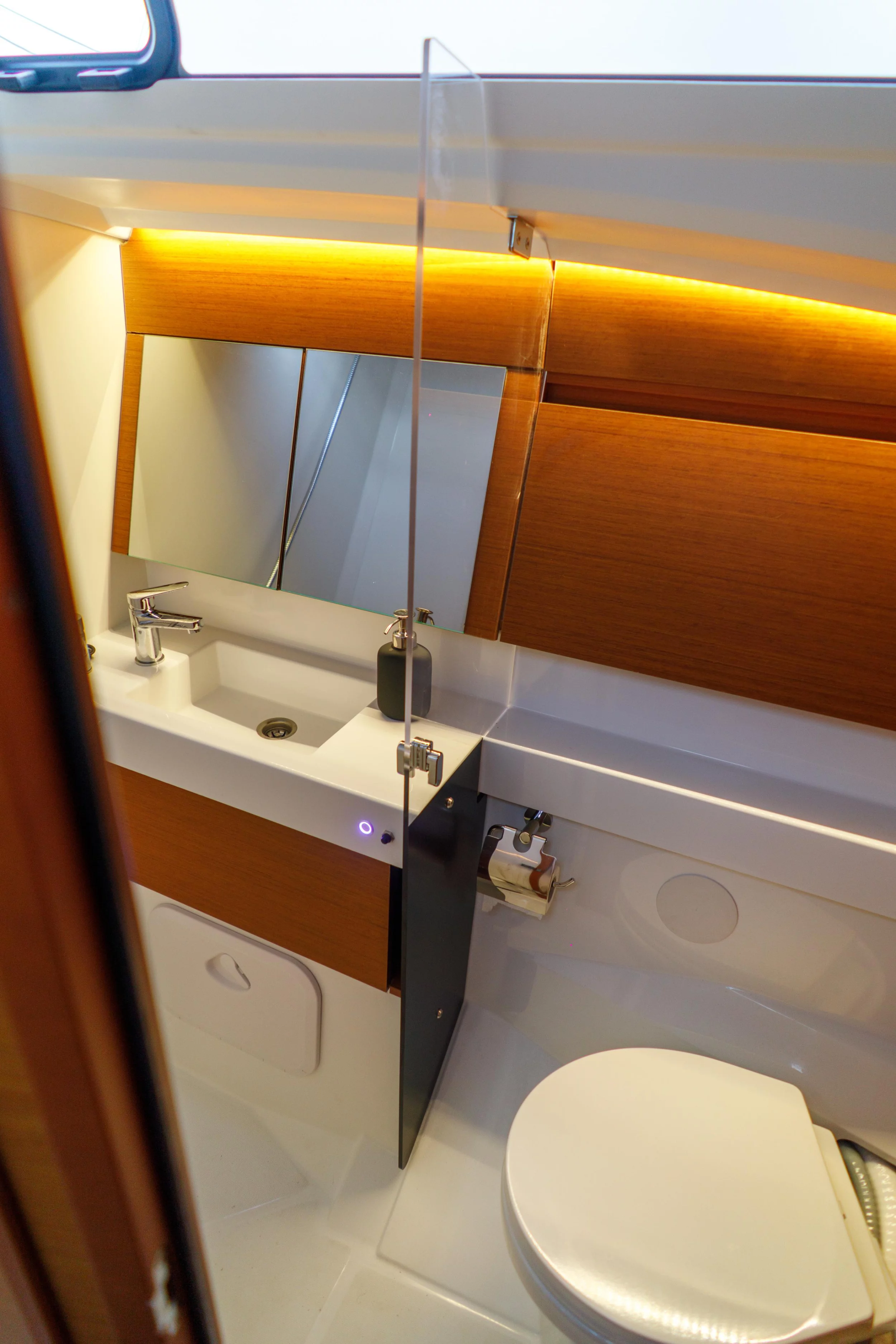 Sun Odyssey 410 (Aquamarine)  - 54