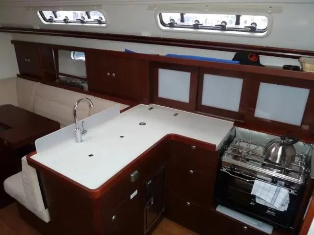 Hanse 375 (Baba Yaga)  - 8