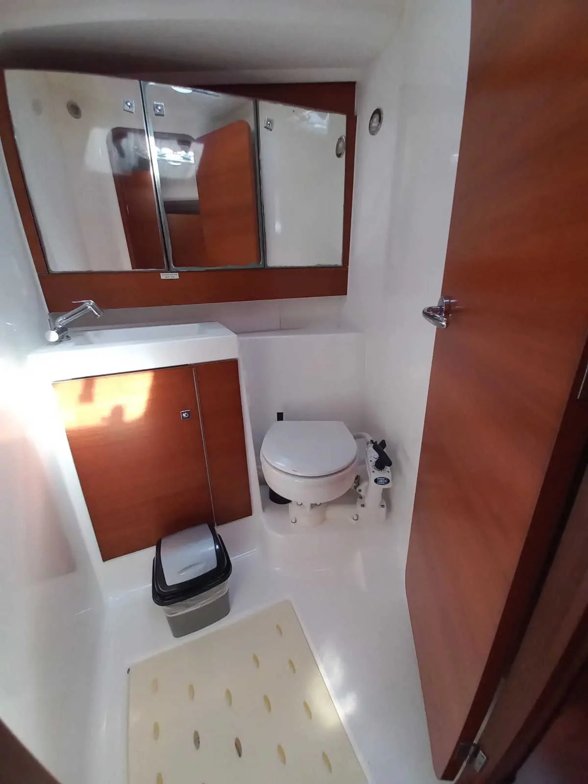 Dufour 410 Grand Large (Julia)  - 10