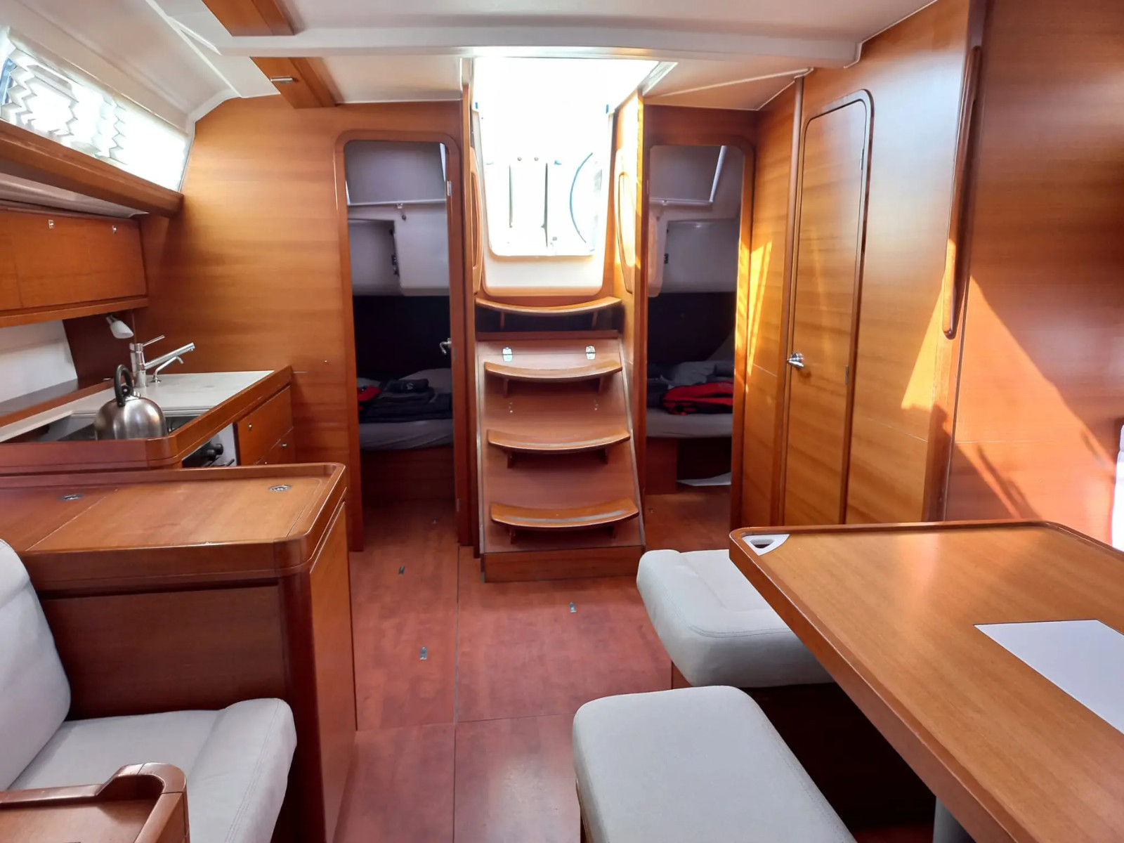 Photo #2 - Dufour 410 Grand Large (Julia) en Marmaris - 23153