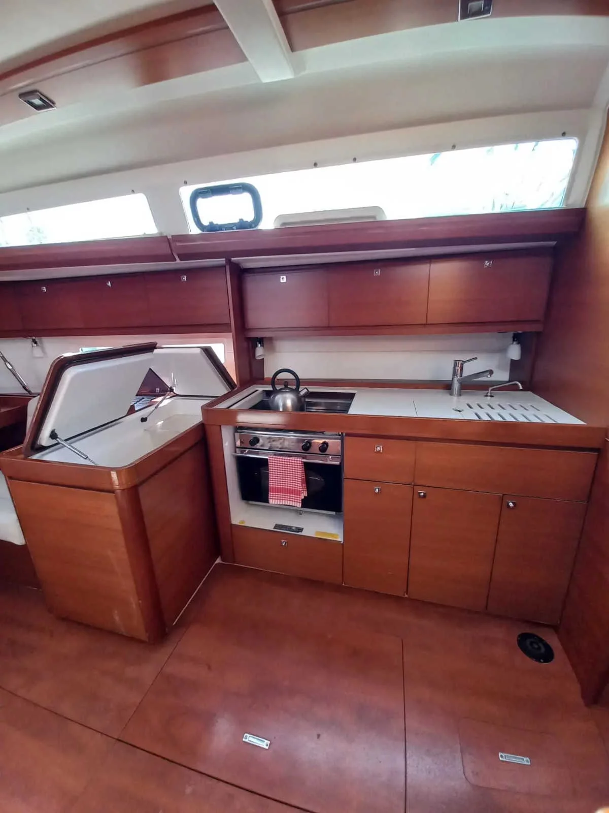 Dufour 410 Grand Large (Julia)  - 12