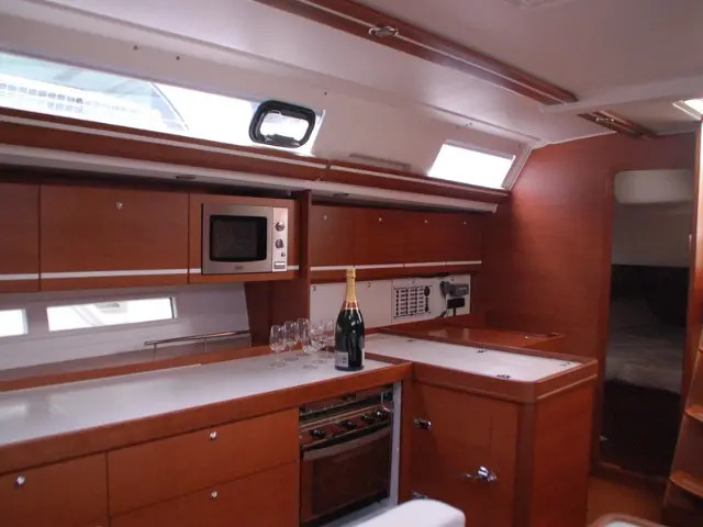 Photo #6 - Dufour 445 Grand Large (Ambiente V) in Marmaris - 23154