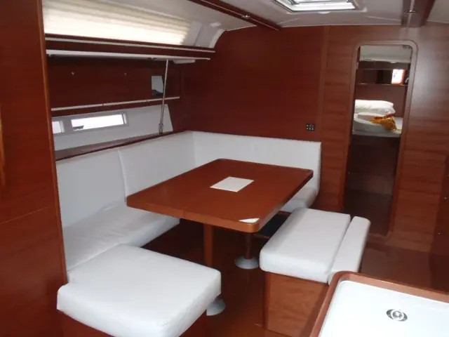 Photo #3 - Dufour 445 Grand Large (Ambiente V) in Marmaris - 23154
