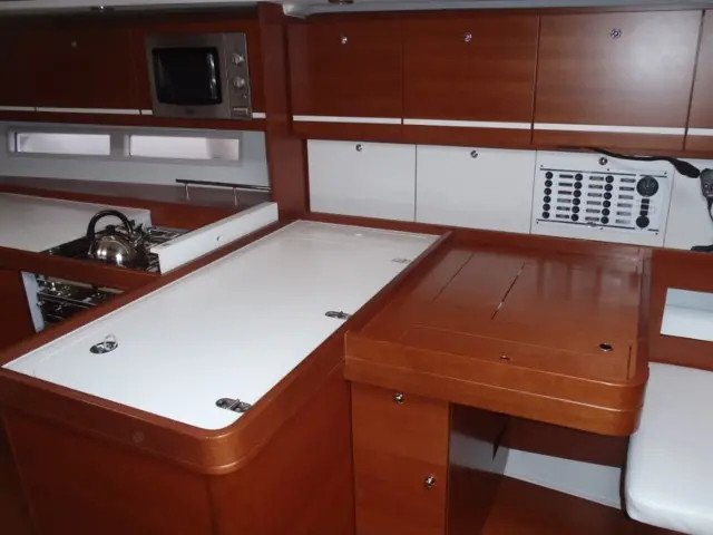 Photo #4 - Dufour 445 Grand Large (Ambiente V) in Marmaris - 23154