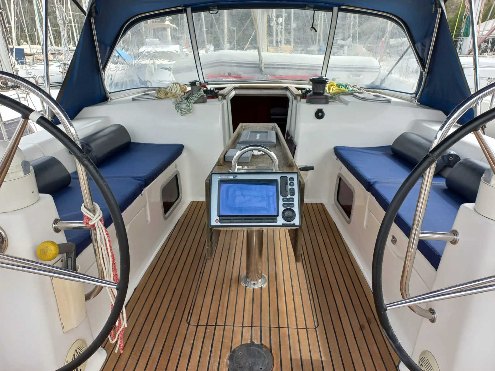 Photo #5 - Dufour 445 Grand Large (Ambiente V) in Marmaris - 23154