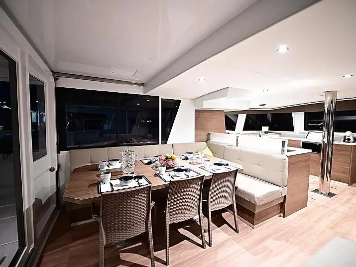 Bali 4.6 (Tritone) Interior image - 2