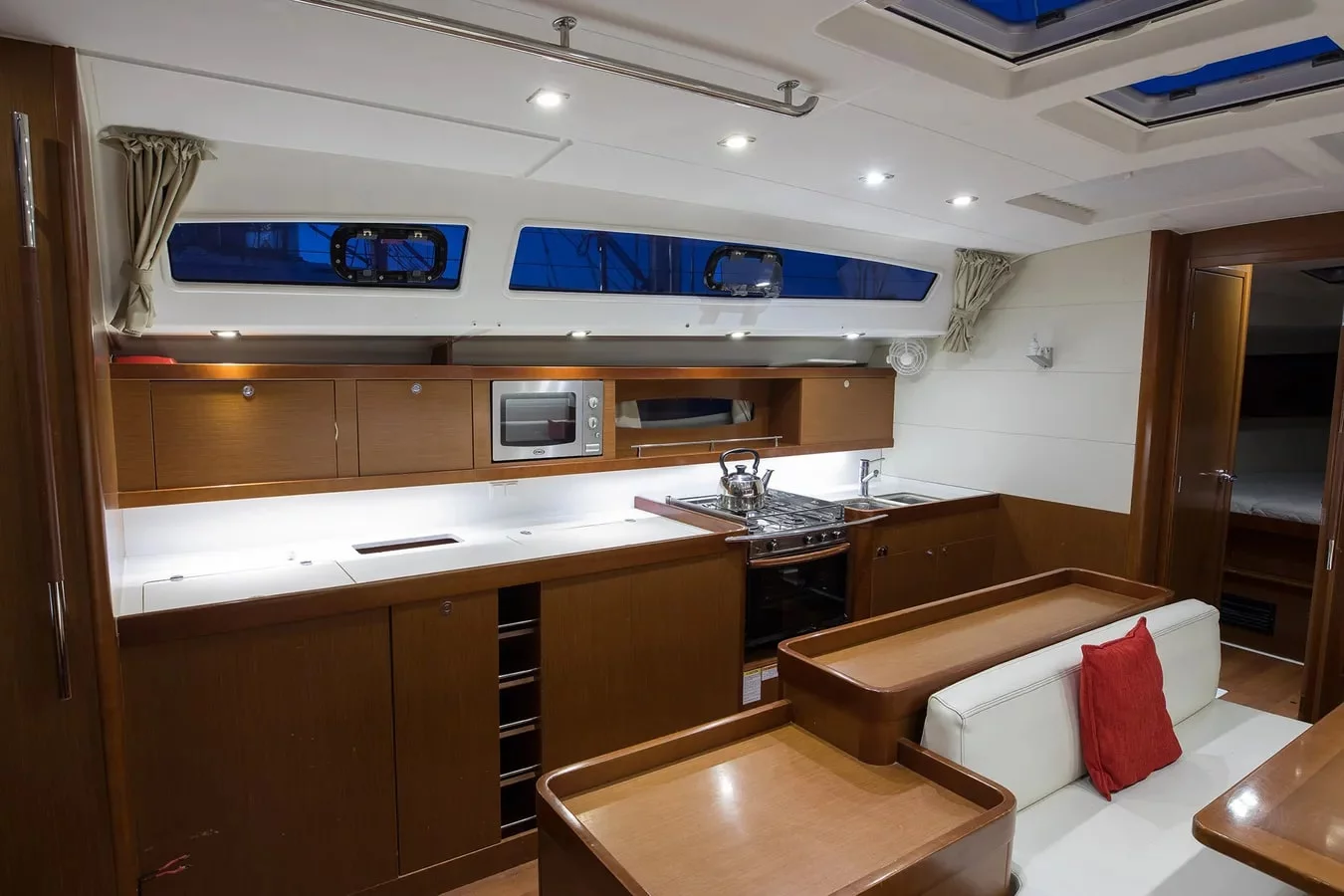 Oceanis 50 Family (Vanessa M)  - 10