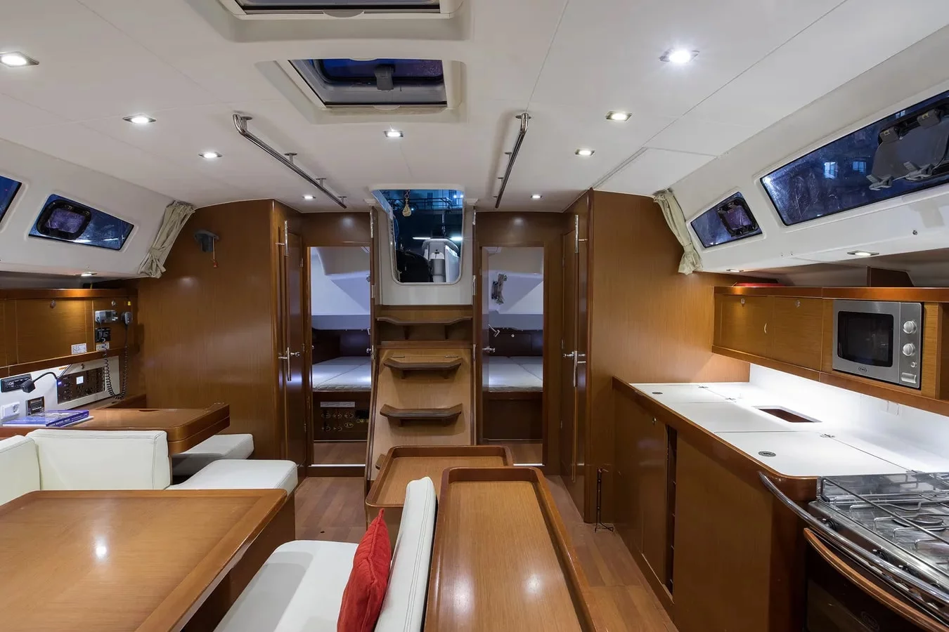 Oceanis 50 Family (Vanessa M)  - 12