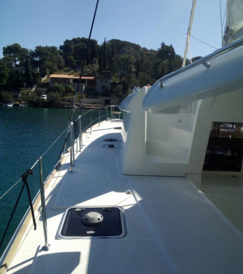 Photo #5 - Lagoon 450 Fly (Diva) in Lavrion - 23181