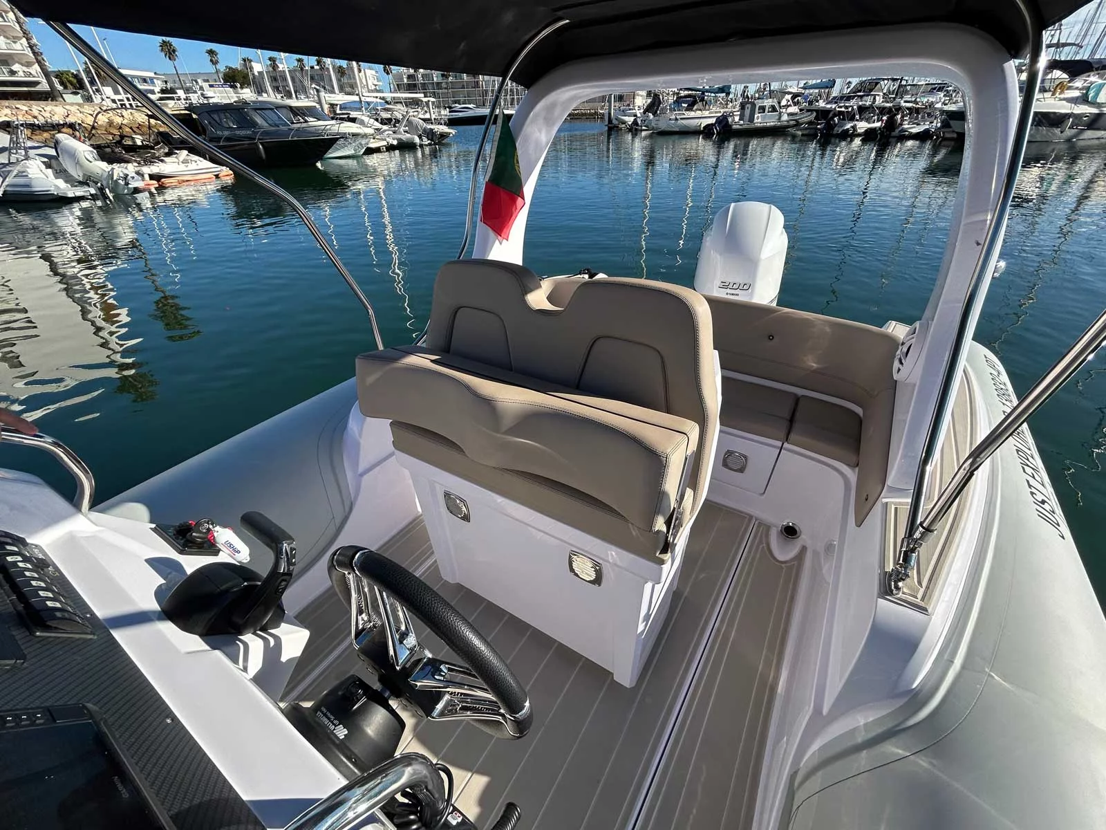 Italboats Stingher 22GT (Just Explorer) Interior image - 3