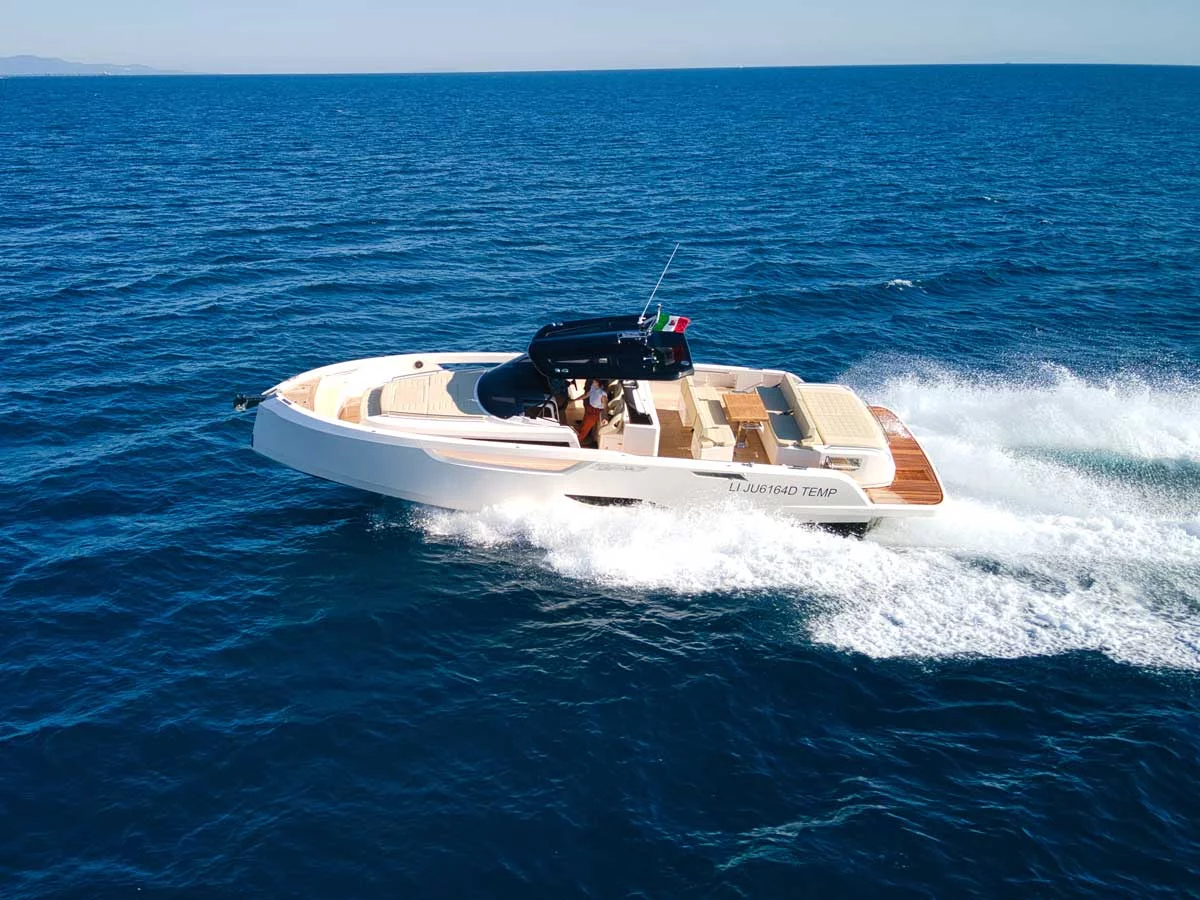 Cayman 380WA (Just Icon) Main image - 0