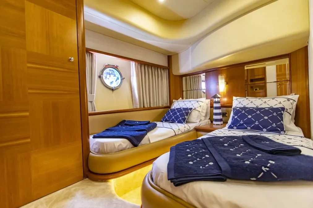 Azimut 62 Fly (Efe 01)  - 7