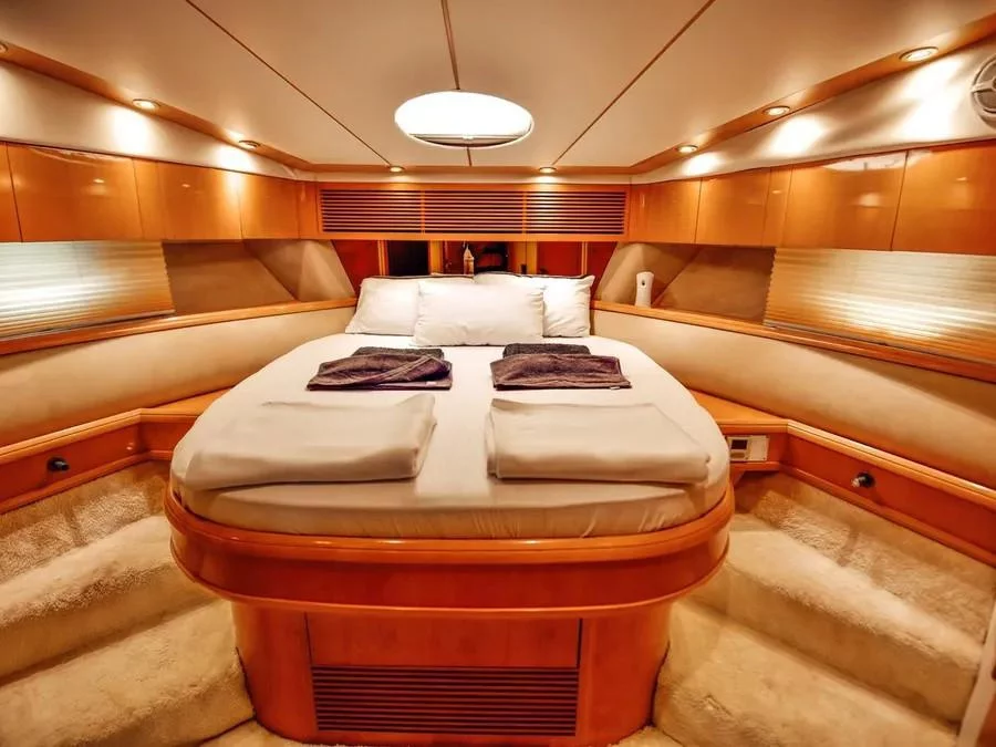 Fairline Squadron 55 (Efe Bey E)  - 4