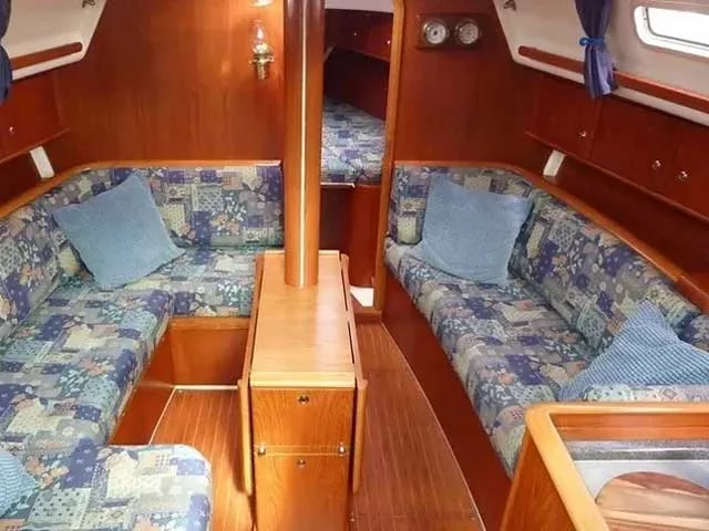 Moody 36 CC (Glenmaginn) Interior image - 1