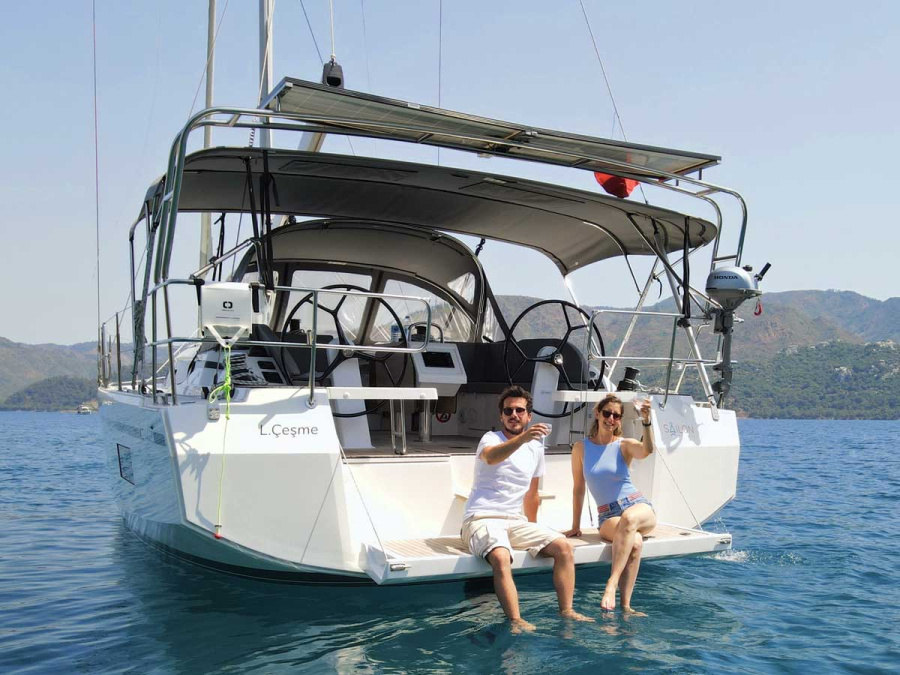 Photo #7 - Bavaria C42 (Joy) in Marmaris - 17355