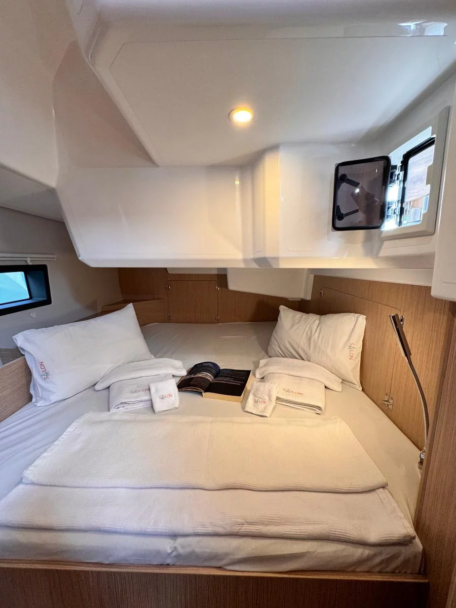 Bavaria C42 (Sorores)  - 3