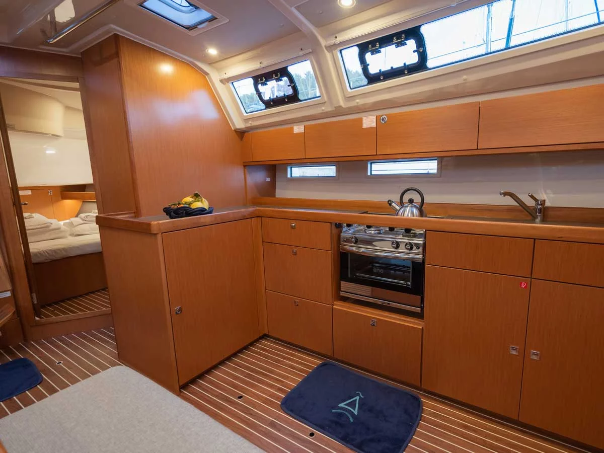 Bavaria Cruiser 46 (Classy)  - 2