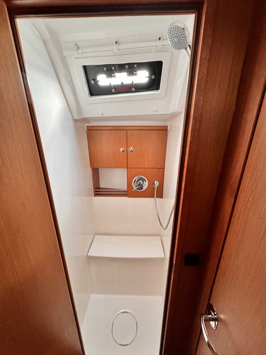 Photo #9 - Bavaria Cruiser 46 (Classy) in Marmaris - 17356