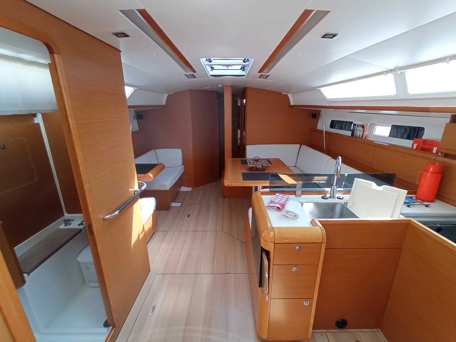 Sun Odyssey 439 (Blue Swan)  - 8