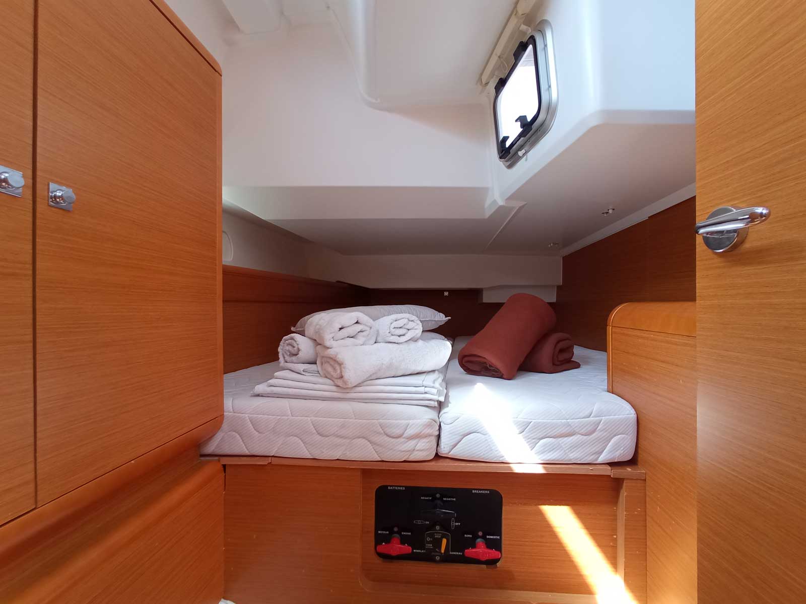 Photo #2 - Sun Odyssey 439 (Blue Swan) in Lefkada - 23215