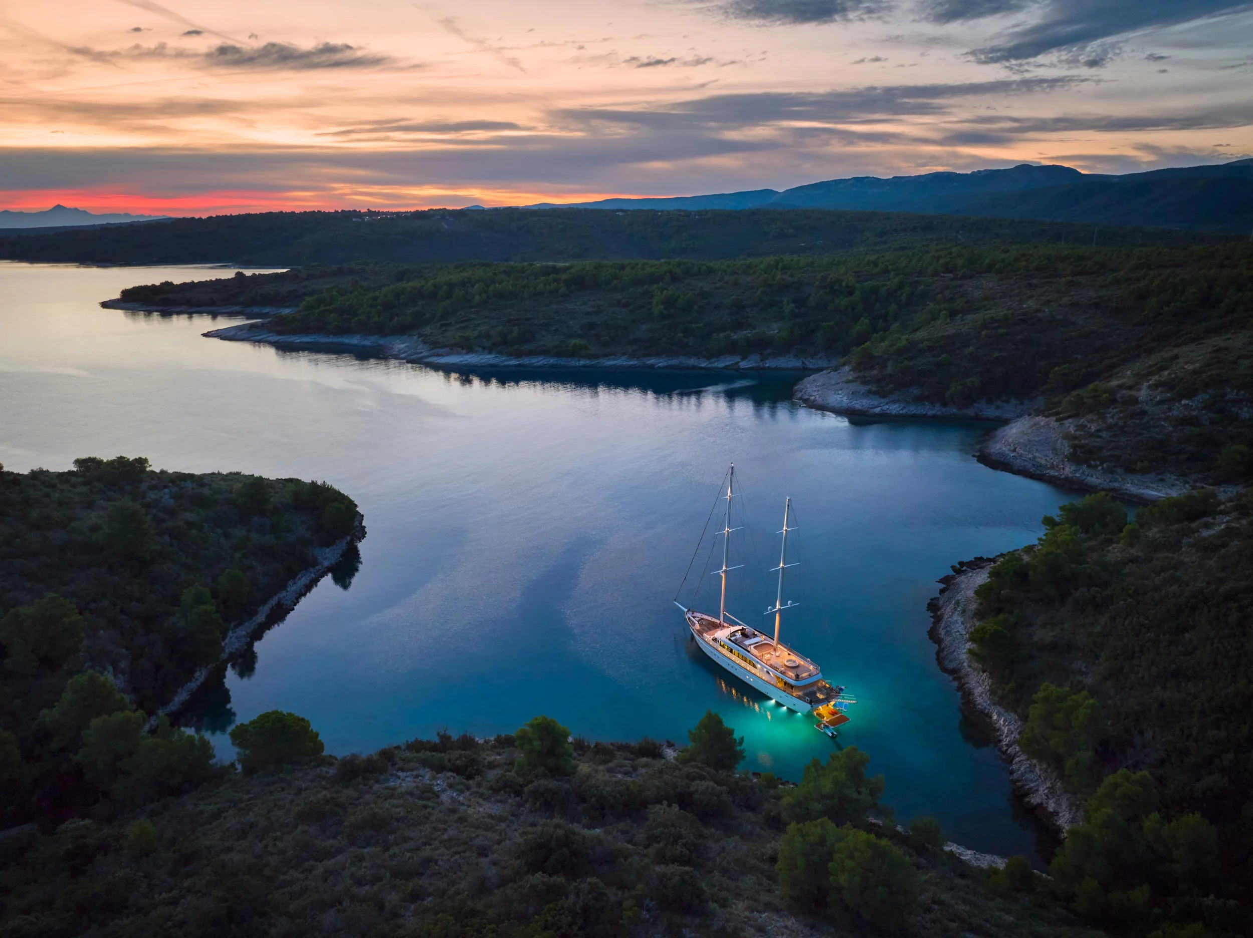 Motoryacht Love Story (Love Story)  - 55