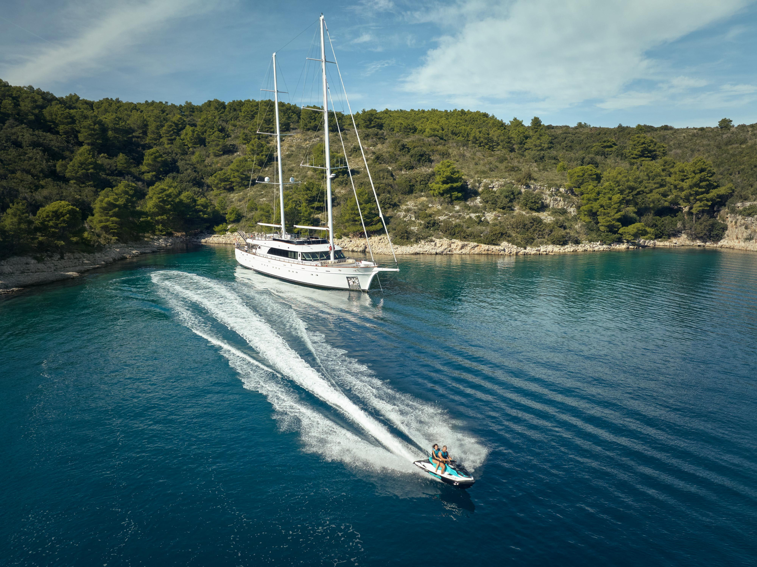 Photo #9 - Motoryacht Love Story (Love Story) in Split - 16093