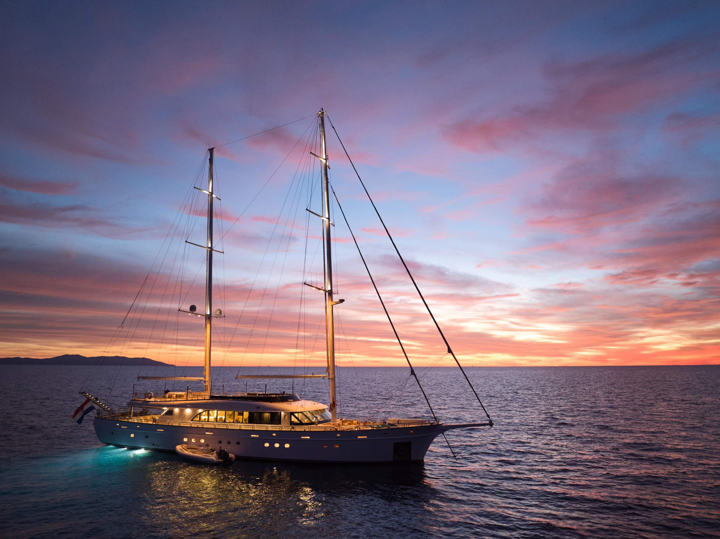 Photo #34 - Motoryacht Love Story (Love Story) in Split - 16093