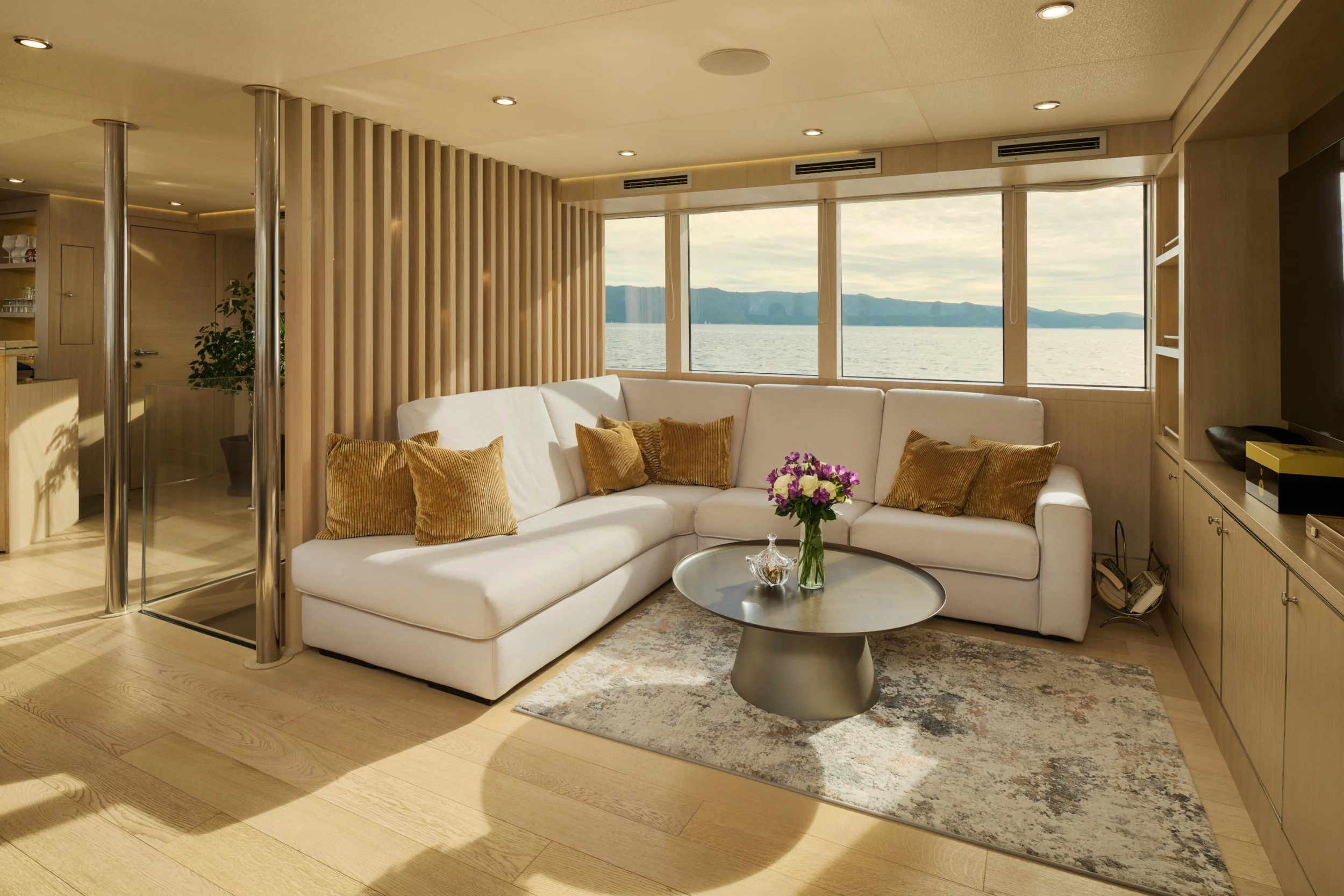 Motoryacht Love Story (Love Story)  - 39
