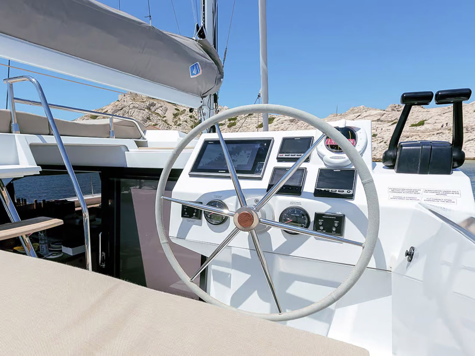 Photo #5 - Fountaine Pajot Astrea 42 (Deutz) in Salerno - 23425